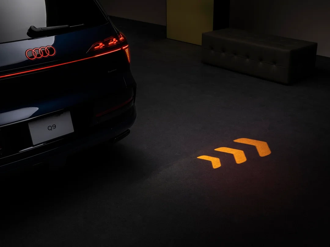 Audi Q9 Rear angle taillight shot