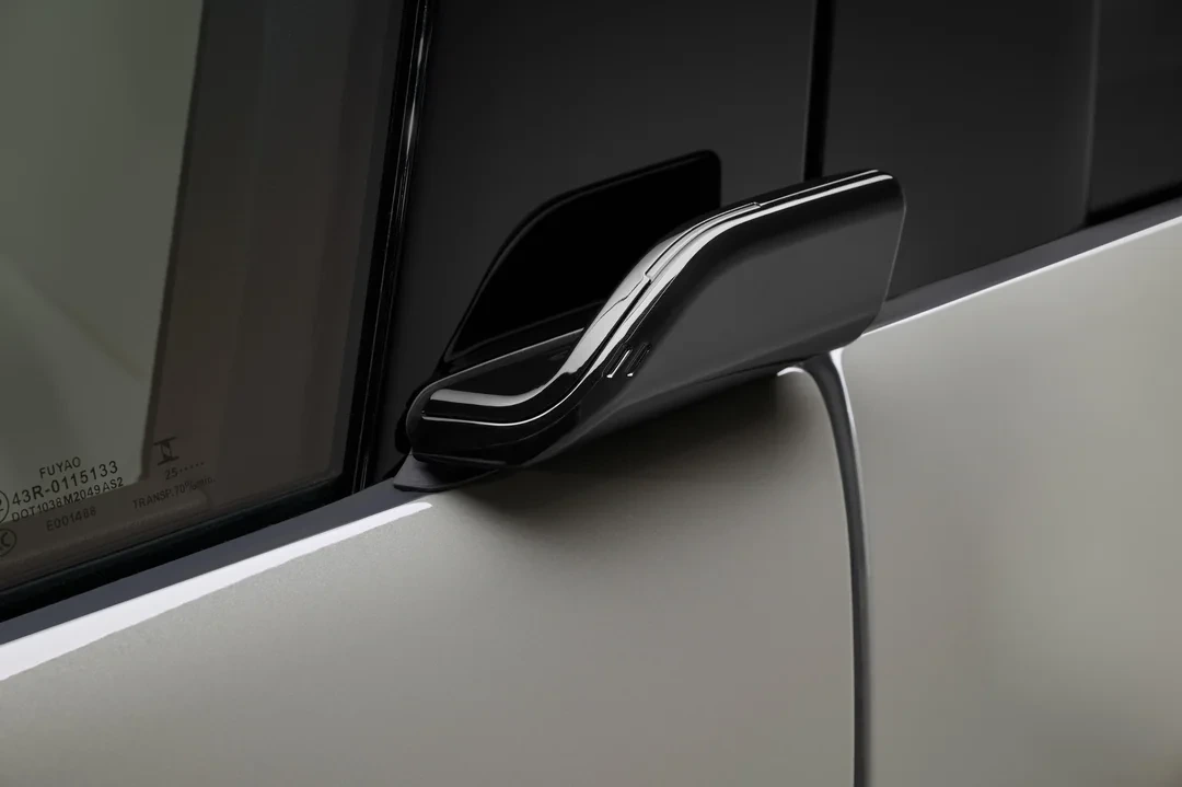 BMW X5 G65 side mirror winglet