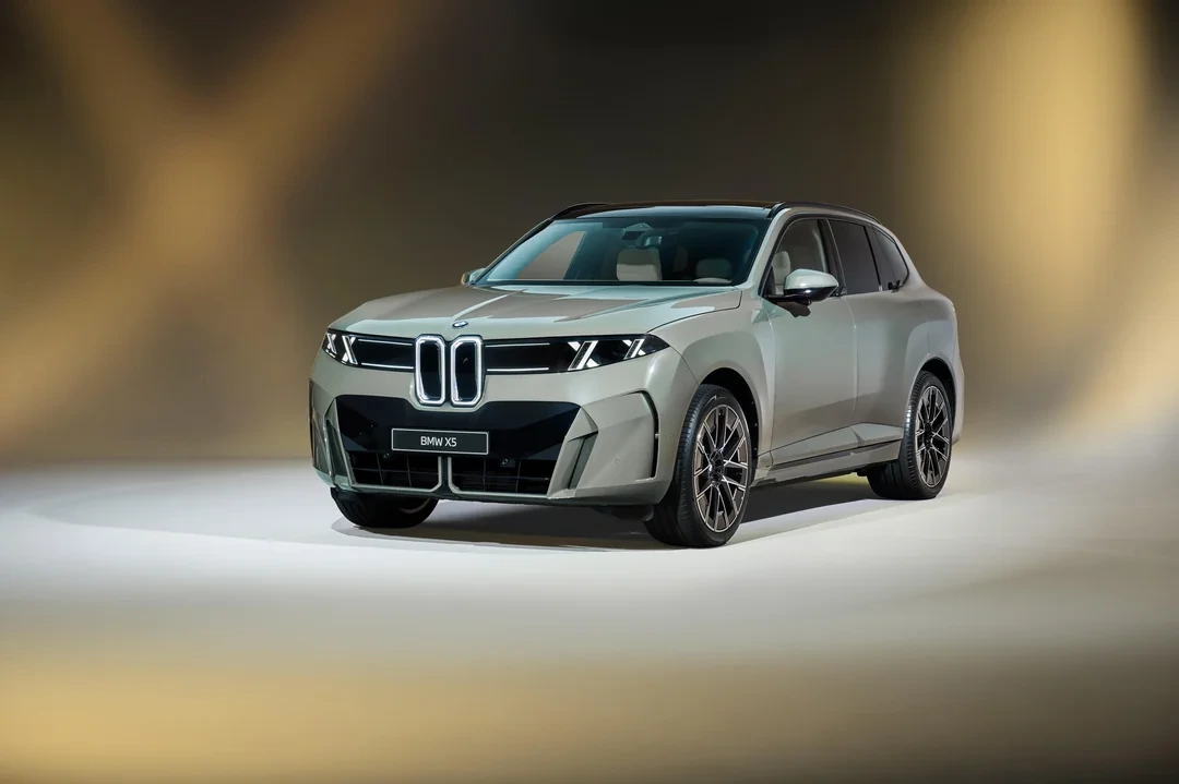 BMW X5 G65 front angle shot