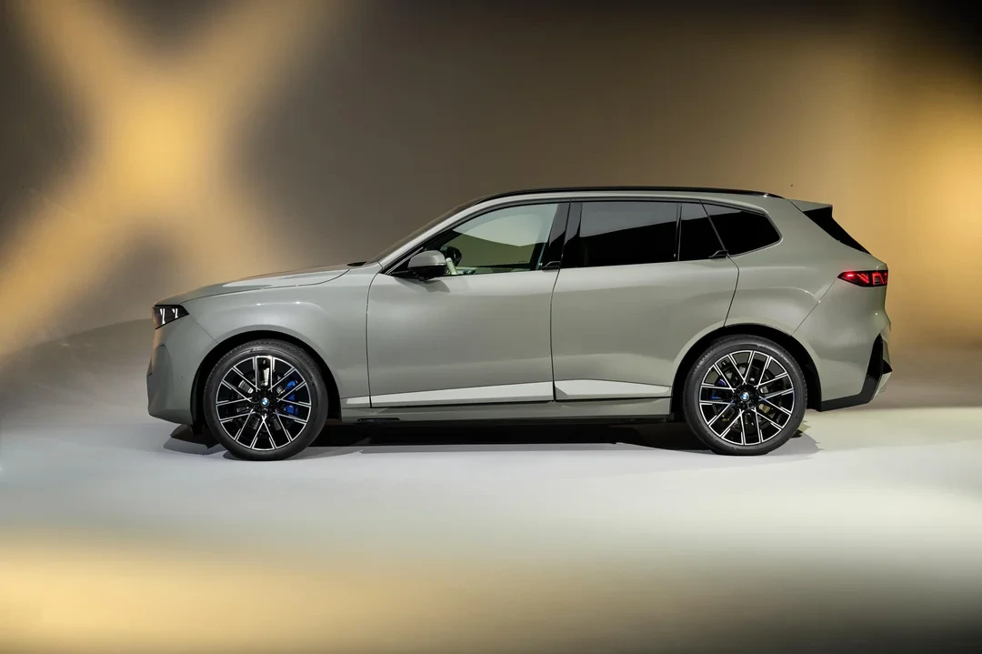 BMW X5 G65 side shot
