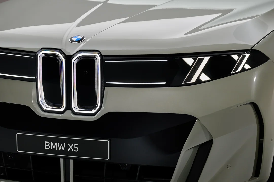 BMW X5 G65 front grill and headlights