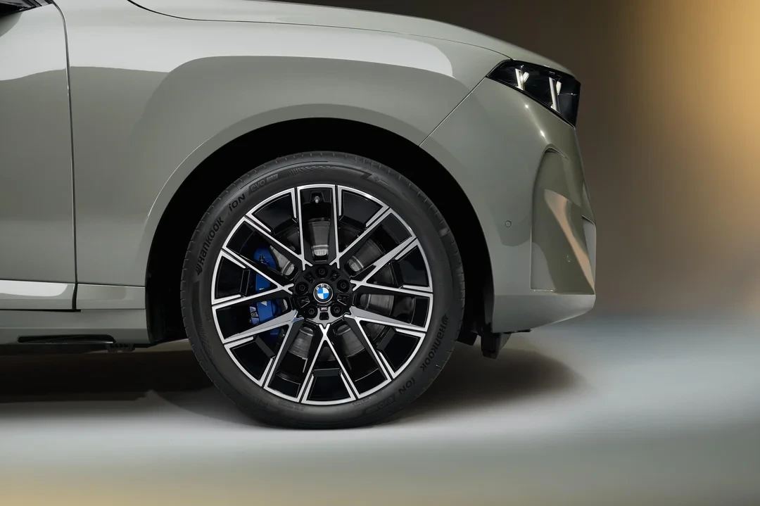 BMW X5 G65 wheel shot