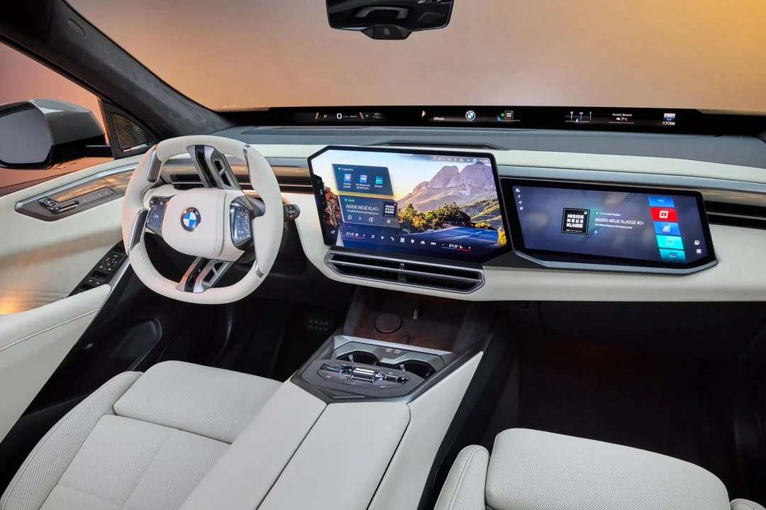 BMW X5 G65 interior dashboard
